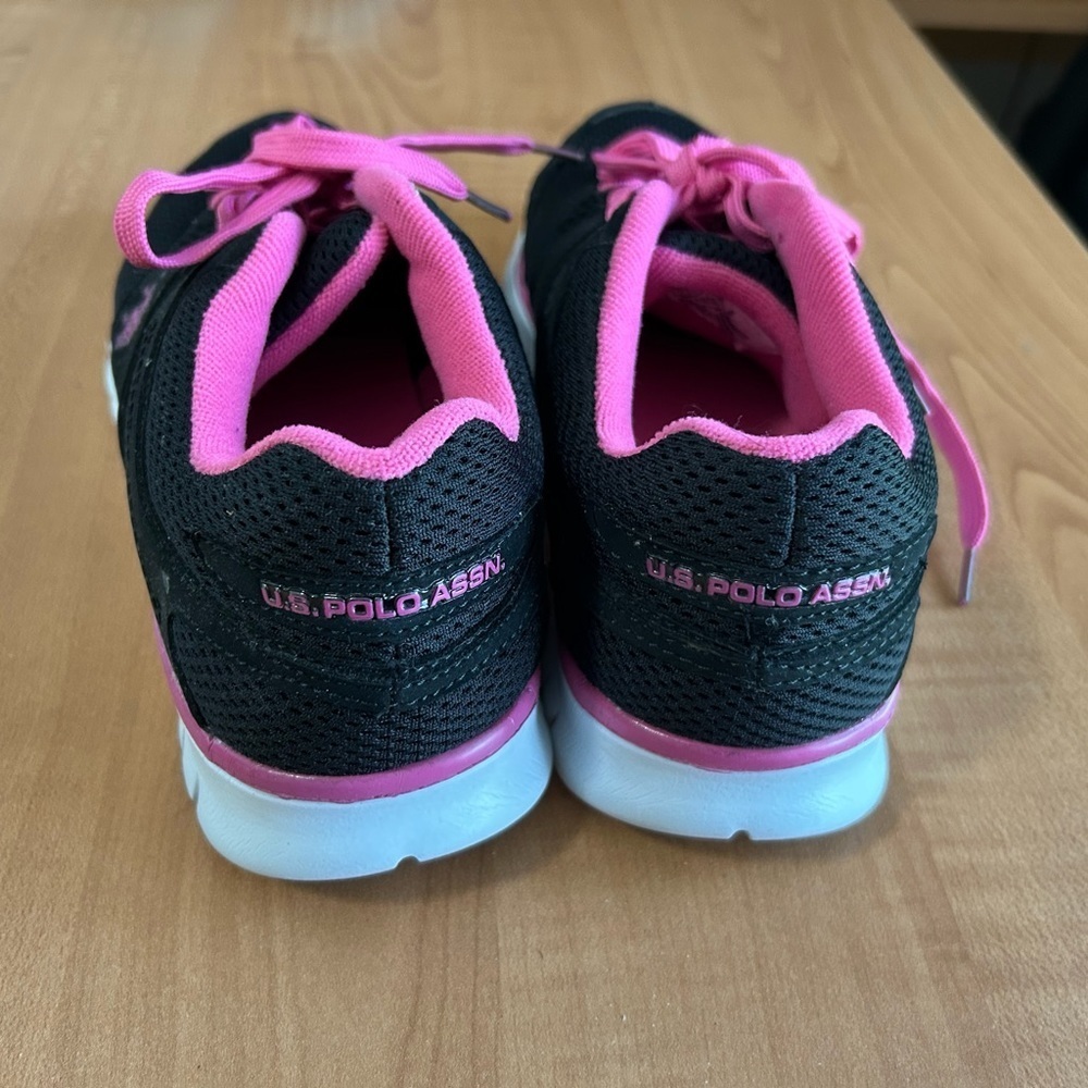 Running shoes tennis athlete women’s size 9 US Polo Association - Picture 3 of 5